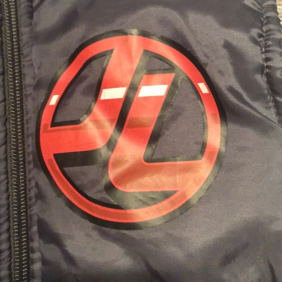 Justice League sz 4T boys gray jacket - Picture 2 of 6